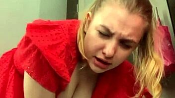 amateur bbw blonde teen public fucking boobs in changing room