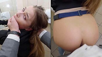 😍 mommy shaves pussy then fucks hot in bathroom 🛁