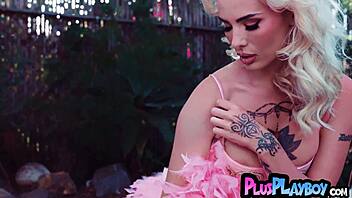 shia snow's big ass milf strips lingerie in snow