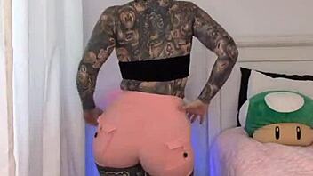 melody radford gym tights try on