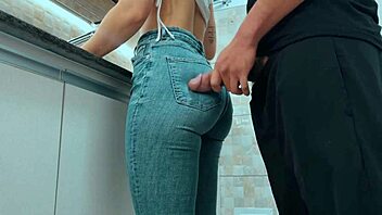 cumming on gym maid's ass at dishes! 💦😈