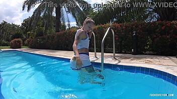 lola bunnies yessica bunny slow outdoor pool petite play?