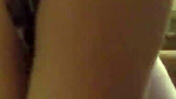 Blowjob twerking from sexy curvy homemade milf babe