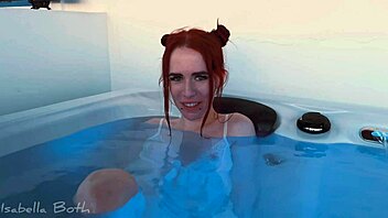 redhead couple kisses in jacuzzi giving wet blowjob 💦👅