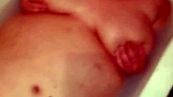 Chubby Milf's Big Pussy Dripping Wet During Close-Up Bathtub Masturbation