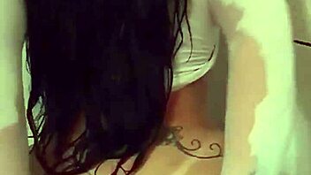 ANGEL LIMA SHAVES PUSSY BARE IN STEAMY BATH TIME