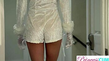 haley reed teases her lover: i'm an ice princess who'll freeze your dick hard