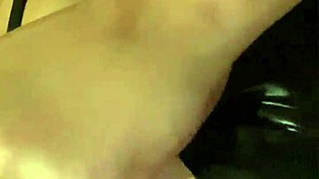 i play with my pee in milfycalla's curvy milf adventures