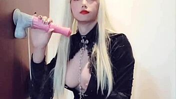 i'm strugglin with this huge black shemale cock in fishnets heels n silk socks cummin hard