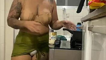 flashing my swollen pussy in mini skirt live from the kitchen