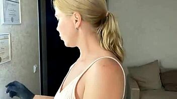 Sugarnadya teases armpits with horny waxing fetish closeup