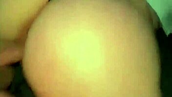 me encanta que me mires mientras me follas el culo