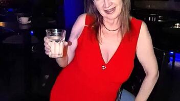 Red cougar wins night taking stud home triumphantly