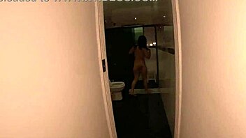 Behind scenes with juicy Giovana Carolina's first time tease 😘