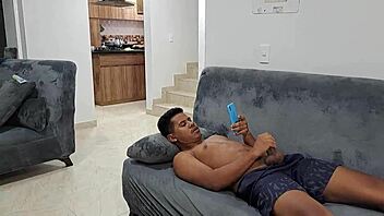 Curvy Mature Colombian Tempts With Big Ass And Tits