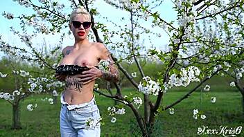 Gardener facefucks tattooed girl pov sloppy cum swallow outside 😘