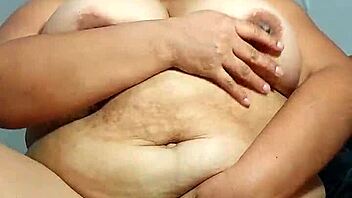 My hairy bbw pussy heats up live 🔥😈