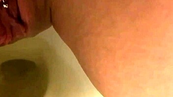 my pretty pierced pussy peeing in bathroom 😍 solo milf fun