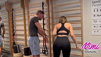 Trainer stretches pussy then creampies it post-gym session
