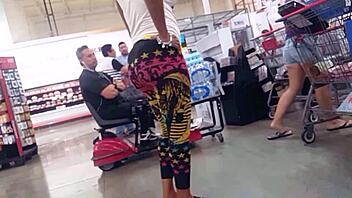 Busty Leggings Babe Caught Candidly in Part 2!