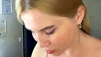 Sugarnadya teases armpits with horny waxing fetish closeup