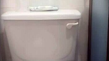 spying on sexy argentinian teacher peeing publicly in mexico