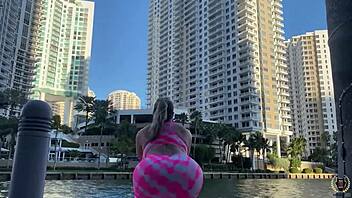 Insatiable BBW Hollywood Tames Rome Majors Monster Cock