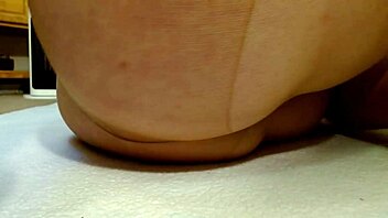 hey dawnskye1962 why ignore me with your pantyhose feet and big ass in update 148