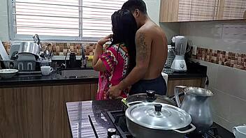 Curvy Mature Colombian Tempts With Big Ass And Tits
