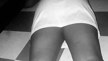 Homemade Gosh's Tight Pussy Close-Up Watch