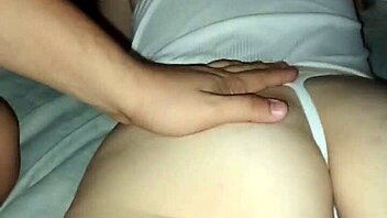 Gamer linda squirts hard during intense pounding session!