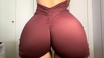 Gym Babe Flexes Glutes Dry Humping Cock