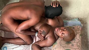 Busty babe's tits bounce during hood titty fuck and pussy stretch in empty building