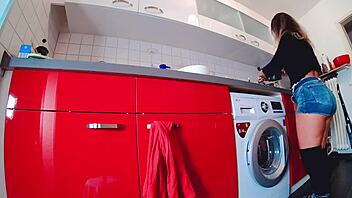 Dare ya to watch this curvy fat ass slip outta tight jeans shorts and thong panties! 🔥👖