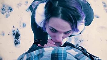 PUBLIC BLOWJOB IN SNOWY CITY PARK FROM HOT NERDY TEACHER