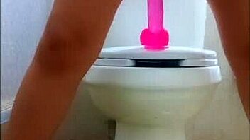 I sent my boyfriend this sexy dildo orgasm video