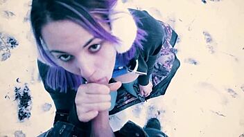 PUBLIC BLOWJOB IN SNOWY CITY PARK FROM HOT NERDY TEACHER