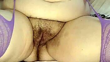 Misty squirts wildly with toy 💦