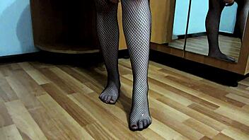 milf fingers hairy pussy mirror solo amateur stockings orgasm