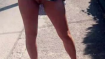 milf flashes her nude ass publicly on busy street