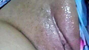 india flashes juicy vagina and huge latina ass