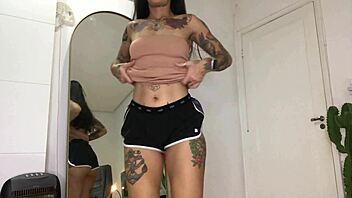 Girl, masturbate showing hairy armpits during yoga pose?