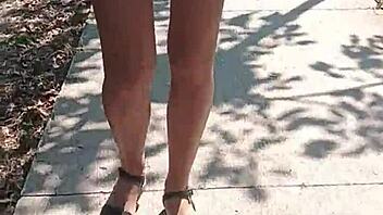 milf flashes her nude ass publicly on busy street