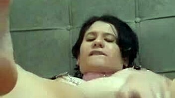 Latina teen stuffs toys in wet pussy creaming for cuckold watchers