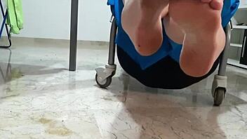 Coolmarina's Tired Feet Get Hard Eggs Floor Massage Wow!