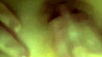 Cam Girl Sits Close for Intense Anal Pussy Fuck!