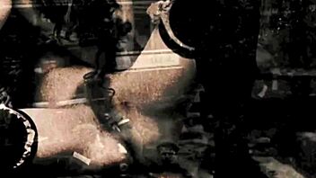 Two centuries of vintage lesbians!