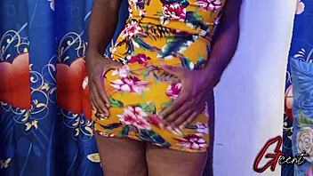 romantic makeout with my girlfriend feels so passionate