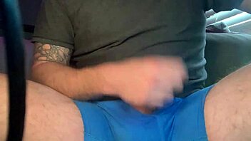 Stroke session ends with massive cumshot