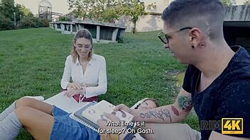 Watch this hot ass eating rimjob look so damn good on her